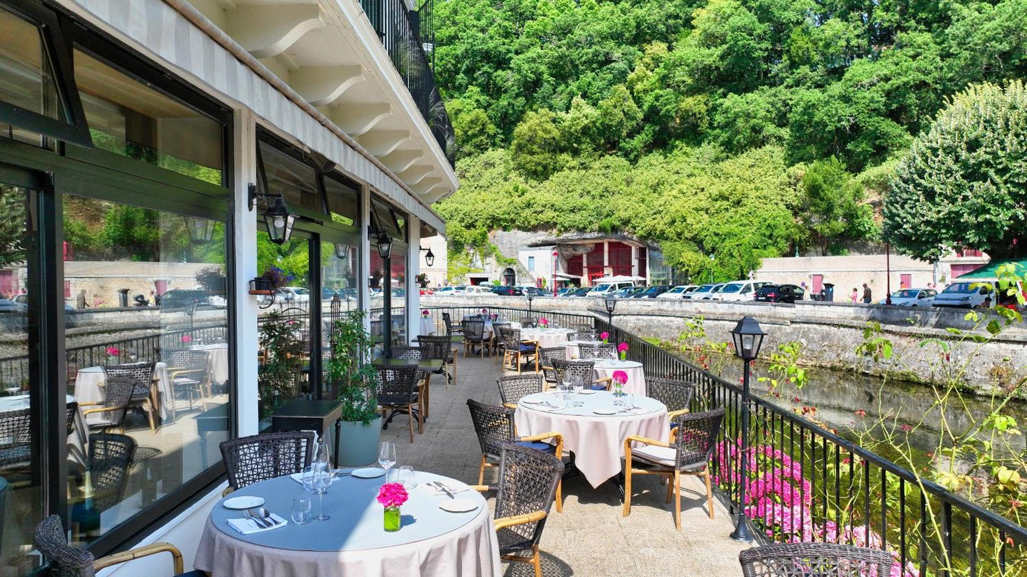 Hotel Restaurant Charbonnel Брантом Экстерьер фото